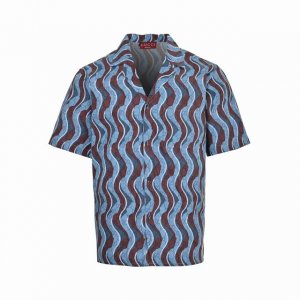 gucci 古驰 25Ss 满印暗纹蛇形短袖衬衫 2025 Gucci早春新款棉质格子布衬衫T恤，该形象搭配蛇型Gg图案，作为通体印花的一部分缀满衣身。 Siz