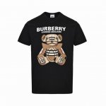 Burberry 巴宝莉 小熊贴布刺绣短袖 清爽干净的棉质情侣款短袖 实物很漂亮的颜色！给人很干净的高级感 胸前小熊刺绣图案设计 彰显大气奢华的气派，刺绣细节