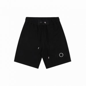moncler 蒙口 25Ss 侧边字母Logo及后口袋徽章刺绣短裤 采用重磅透气层面料 定织定染 高克重混纺科技面料 松紧弹力腰部抽绳 侧边插手袋 裤侧立体刺