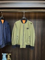 主推 P390 D&G Ss早春最新款杜嘉班纳棒球领设计休闲外套 高端品质、版型面料五金都是专柜1:1定制，透气舒适合成面料，Logo采用时下流行金属铭牌设计，