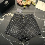 140 louis Vuitton Lv 驴家定制皮牌定制金扣四叶草老花字母提花牛仔短裤 款号：25674403786 颜色：黑色 蓝色 尺码：Sml s码80