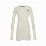 miumiu 缪缪 25Ss 长袖包臀裙 此款面料颜色非常特殊，定染一个月，字母旁边一定要有毛边成衣轻微洗水，微微磨毛的感觉非常高级 Size:S-L