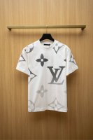 20251V最新款T恤 经典渐变老花字母Logo设计 顶级纯棉面料 正常版型 白色 尺码：S~Xxl