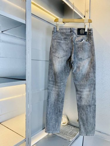 原单货 可穿200斤克罗心Chrome Hearts 2025秋季秋款新款专柜同步有售，时尚休闲裤弹力牛仔裤，进口原版面料，上身舒适透气，顶级工艺五金配饰。档次