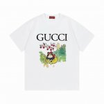 Gucci 古驰 2025新款 数码直喷趣味猫咪Logo 男女同款 短袖T恤 定制300克100 双纱纯棉面料 康丽数码直喷工艺 定染32支双股螺纹 领标吊牌主
