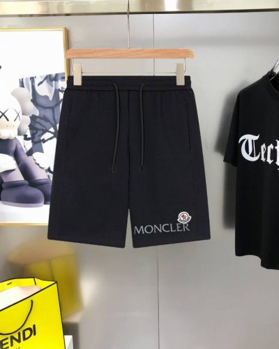 蒙口25新款春夏男女同款Logo休闲短裤，男女同款休闲短裤上线了，又是一件让人眼前一亮的佳作！主题概念的路*威登，全景Logo图案修饰！穿上身马上就能感受到它的
