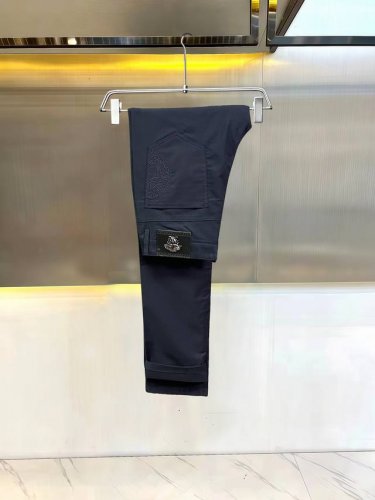 范思哲 2025官网高端新品原单少数帅爆休闲裤，百分百原单 百搭神器！今年最新流行的风格设计款式，剪裁设计挺拔有型！低调不失奢华 超有Feel上身精致跃然，简单