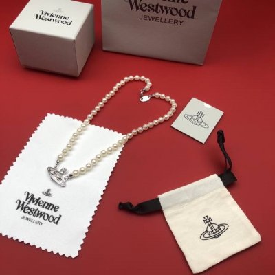 Vivienne Westwood西太后项链顶级最高版本』 重磅来袭通过关系搞到一批海关扣押的西太后项链 全球最火的款式之一 可以承载岁月的经典之作 永不过时