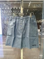 66023 Miu家 Miumi* 蓝格纹府绸质感短裤，高版出品！极简的字母刺绣装饰 裤脚边毛须须裁剪 复古又干净 面料纯棉透气 上身巨舒适 怎么穿都很好看 时
