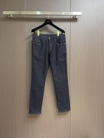 Berluti 2025Ss 早春新款小直筒牛仔裤！贸易公司渠道官网同步。法国奢华高端品牌重磅打造专为绅士们提供匠心独具的时尚优雅单品！Ber拥有真实而丰富的品