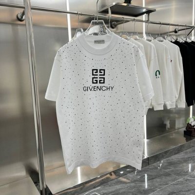 givenchy纪梵希2025Ss新款字母Logo满天星钻情侣休闲短袖T恤 最高版本！定制面料280克双纱！滴胶+高温烫钻！ 辅料：开模原版过鉴定领标 %真丝洗