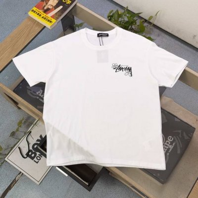 上新 款号：Tx228 2025新款Stussy斯图西花朵字母图案Logo印花休闲情侣短袖T恤，轻奢高级，上身效果，绝绝子，采用250克纯棉面料，全套定制辅料，