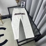 款号K137 Balenciaga 巴黎世家新款印花字母Logo牛仔裤 达万针刺绣工艺 高密立体饱满有质感 渐变过渡自然 经典的Slim剪裁版型，上身效果无可挑