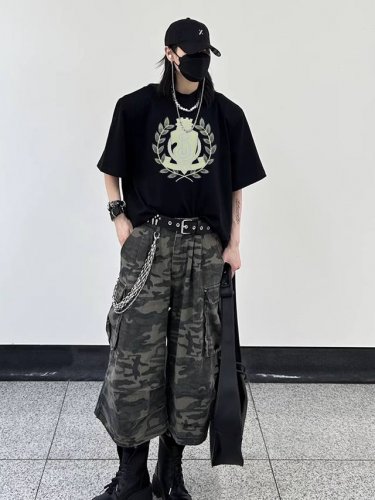 bbr*25S新款圆领T恤男女同款 精致3D王牌印花工艺.烫钻双层工艺.简单又高级 一款最基础的单品 定制 G纯棉面料.手感细腻柔软 贴身穿着极为亲肤透气 非常