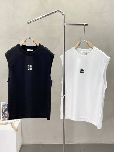givenchy纪梵希独家专供春秋新款原单男士休闲坎肩背心 高端定制 高版本 时尚百搭爆款原版进口面料 Logo图案设计 手感超柔软细腻 穿着亲肤舒适 高端精品