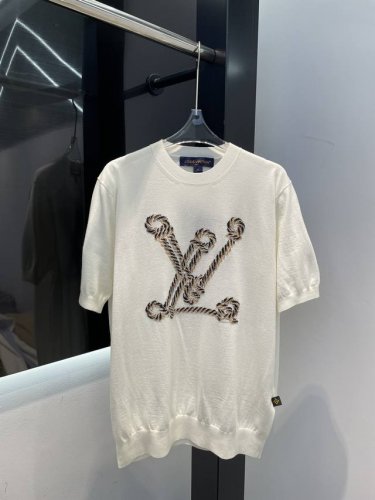lv25春夏新款针织上衣 经典绳索字母印花圆领短袖 奢潮又低调 百搭神器 Sml