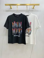 巴黎世家2025夏季新款短袖T恤，个性艺术系列全网独家首发 百搭款细节处理完美纯棉面料十分精致 原版面料 网红明星同款高版本 高品质手感非常舒服 时尚又个性 超