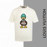 款号#Z28 Lv鸭子圆领针织短袖 Louisvuitton官网一致款式 面料：仿羊毛精品纯棉针织 同缸同色织染螺纹 颜色一致 配套：三标齐全 纸板 油纸 码贴