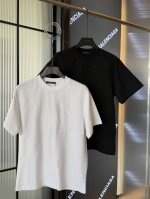 P130 顶级版本 区别通货 Lv路易威登字母Logo满身刺绣标识圆领重工艺标志品牌短袖 官方同步 1:1原版开模 时尚个性 百搭潮流 纯原品质 原版洗水面料