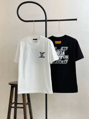 款号Xb106 lv路易威登新款缝线大标Logo字母立体刺绣圆领短袖 情侣同款 全套包装 三标齐全 区别市场通货 随意对比 纯棉280克高克重32支双纱 不起球