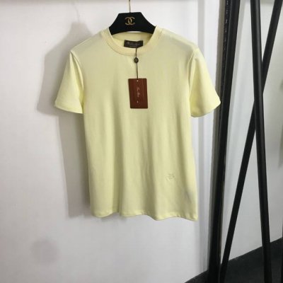 款号20252253 Loro piana* Lp新款 简约Logo刺绣修身显瘦短袖T恤，白色，咖色，粉色，黄色，Sml， S码；肩宽38，胸围88，袖长17，
