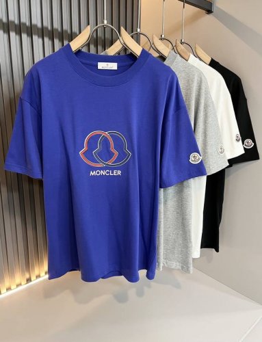 moncler蒙家 2025春夏最新男女同款贸易订单短袖T恤，全品相！！网红款！采用Logo图案皮革设计！上身舒适透气，不僵硬，整体有着丰富的立体感，品质出口订