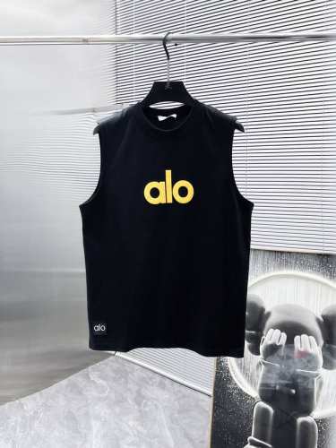 alo 2025新款 圆领 背心 T恤 ，高端版本！专柜定制面料 透气舒适度高，细节无可挑剔，品牌元素设计理念，体现高品质。手感细腻柔软！呈现休闲裁剪，上身版型