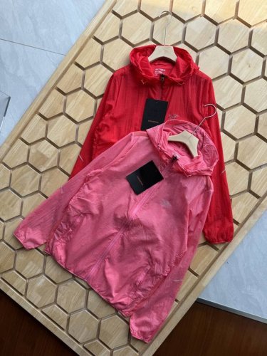 arc'teryx始祖鸟 Nodin Jacket 轻量女子风壳夹克防晒衣 科技面料！国际Up+质量认证！面料采用进口肌理感面料 +奈米细微冲孔 非常高难度！！