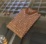 驴家臻品推荐 2025Aw最新系列 上班通勤百搭 富于优雅的设计感 商务精英必备 采用高克重丝光棉平纹面料 温儒柔软 细腻柔软 上身自然是舒适 翻领商务休闲修身