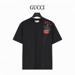 Gucci 古驰 25Ss 肩膀红绿Logo撞色流苏刺绣短袖T恤 面料采用260G精梳纯棉 刺绣字母Logo+印花 官方同步 1:1原版开模 时尚个性 百搭潮流