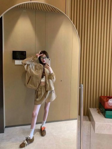 miumiu 防晒套装 夏季新款盐系炸街防晒 冲锋衣外套短裙运动休闲 轻薄面料夏天穿也不闷热 Sml