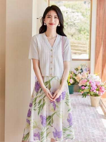 春夏天的衣橱必须拥有小短款！！ 25036#