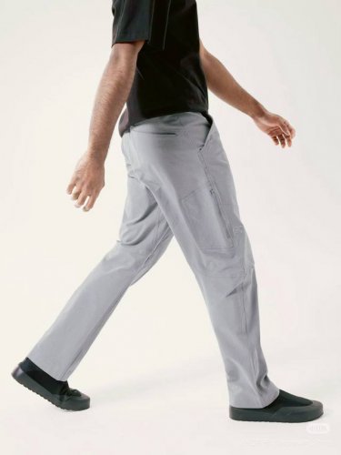 始祖鸟三色休闲裤Arc'teryx 始祖鸟 三色Cronin Cotton Pant 春夏顶级科技速干刺绣Logo长裤整条裤子由多达二十多块立体裁片拼接制作而成