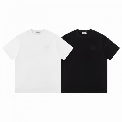 款F04 Miumiu 顶级高品质 Miumiu 新款系列 贴布绣花圆领短袖T恤 对色定染面料，进口立体贴布绣花工艺，宽松版型，还原一比一，定染纯棉面料，Os版
