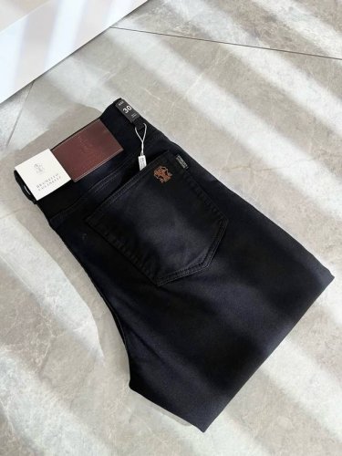 Bc-Brunello Cucineli 秋冬新品男士时装款高端休闲牛仔裤，香港洋行渠道货，日本原厂出品，纯血统品质，完美延续了Loe*家的精髓与基因，从主体面