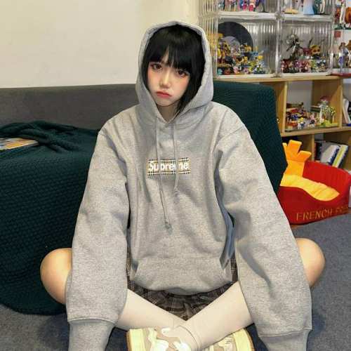 120 Supreme Week 3 X Burberry 联 名款 Box Logo Hooded Sweatshirt 徽标印花套 头连帽卫衣 春季男女同款