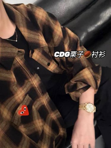 特价 不退换 Cdg川久保玲play新款撞色格子磨毛衬衫外套 太松弛好穿的格子衬衣又美又实用！ 非常宝藏的单品 显瘦显白效果也是拉满 带点氛围感的栗子色温柔风十