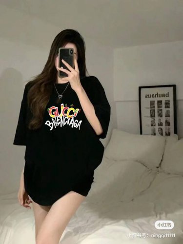 上新 Gucci古驰Balenciaga巴黎世家联名款印花短袖T恤 Gu&Blcg联名官网新款印花Logo圆领短T，精选2 克40支全棉双纱面料，高克重挺括面料