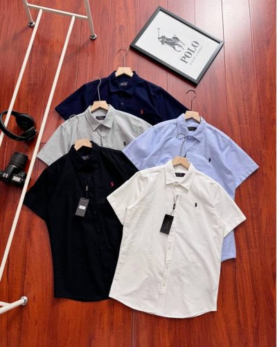 供 专柜同款 Ralph Lauren 拉夫劳伦男士经典衬衫短袖纯色牛津纺修身休闲夏季衬衣. 颜色：白色 黑色 藏青色 灰色 蓝色 重点☆立体刺绣爆满。上身效果