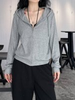 克罗心 ｜ 新款卫衣开衫，进口特殊混合面料，成份羊毛、桑蚕丝、醋酸、聚酯纤维混纺，尺码Sml