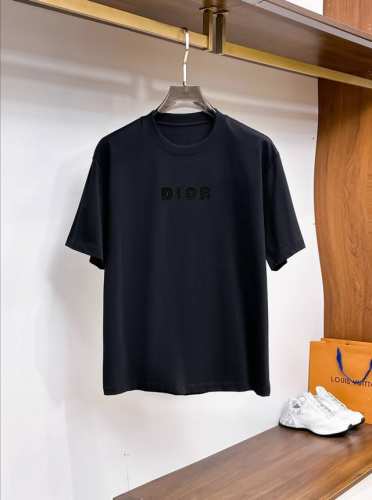 dior 迪奥 60Ss新款经典印花短袖 明星穿搭款 采用双纱纯棉280G 印花工艺 面料颜色定制定染 不缩水不退色 手感舒服 质感超强潮男潮女必备经典落肩阔版