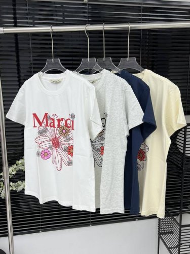 P18025春夏新款Mardi*Mercredi*小雏菊多花字母短袖T恤 采用纯棉面料 舒适亲肤 小雏菊印花设计 质感很好 细节满满 完美细节处理 车工走线平整