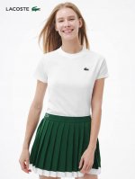 Lacoste 鳄鱼25Ss最新的款式女士短袖。 这件T恤绝了定制式鳄鱼，经过两次洗水达到和原版一致的有软性，颜色也和面料一致！200G珠地面料，质感满满。这种
