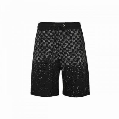 路易威登 Louis Vuitton 夏季新款，渐变小字母印花休闲短裤 定制进口面料 简洁利落又清爽 品质做工细节经得起任何形式检验简约大方百搭款 上身优雅帅气