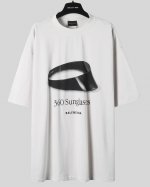 balenciaga 25Ss 360墨镜 市面最高版本 原版开发定织280G面料 高度还原 洗水处理 手感厚重 质感区别市场货 采用进口康利印花 湿打白墨工艺