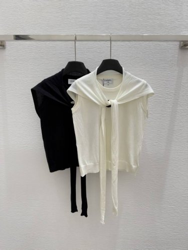 Ch家 早春新款 圆领披风针织背心 颜色：白色 黑色 尺码：36.38.40