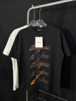 款号：He209 We11Done Moon-25新款火焰弹幕短袖 面料采用280克双股双纱纯棉面料，手感舒适柔软，上身舒适透气，领口采用同缸同色罗纹，不紧绷，
