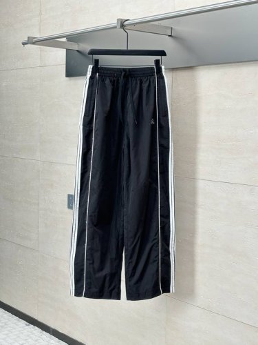 balenciag* 巴黎Blcg Ss25新款五道杠拉条阔腿裤 size S M L