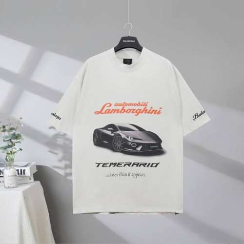 b115# 市场顶级品质 Balenciaga 巴黎世家2025Ss 联名兰博基尼Lamborghini字母印花短袖T恤 印花采用环保进口材料白墨直喷工艺 市场