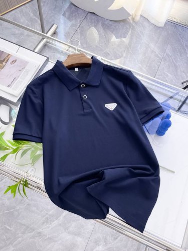 普拉达25Ss新款春夏短袖翻领T恤Polo，最高版本客供定制高端朱地面料简单时尚款，拼色螺纹超级好看！经典Logo简单大方的款式！满满的高级感，四季可穿。简欧风